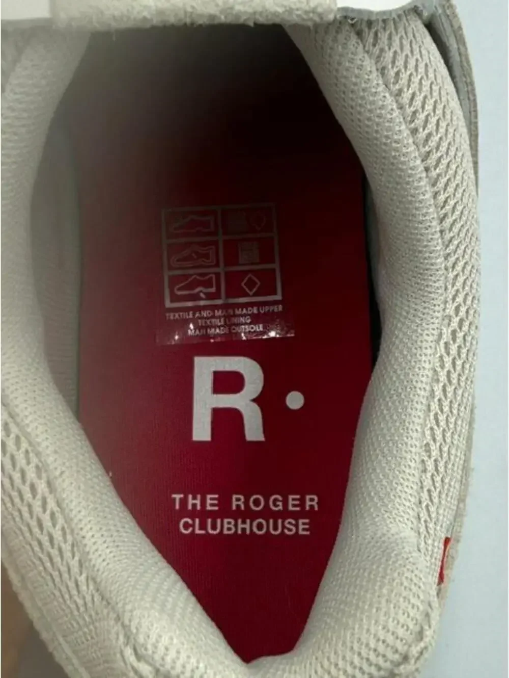 On Cloud The Roger Clubhouse Sneakers Women's Size 8.5 NEW